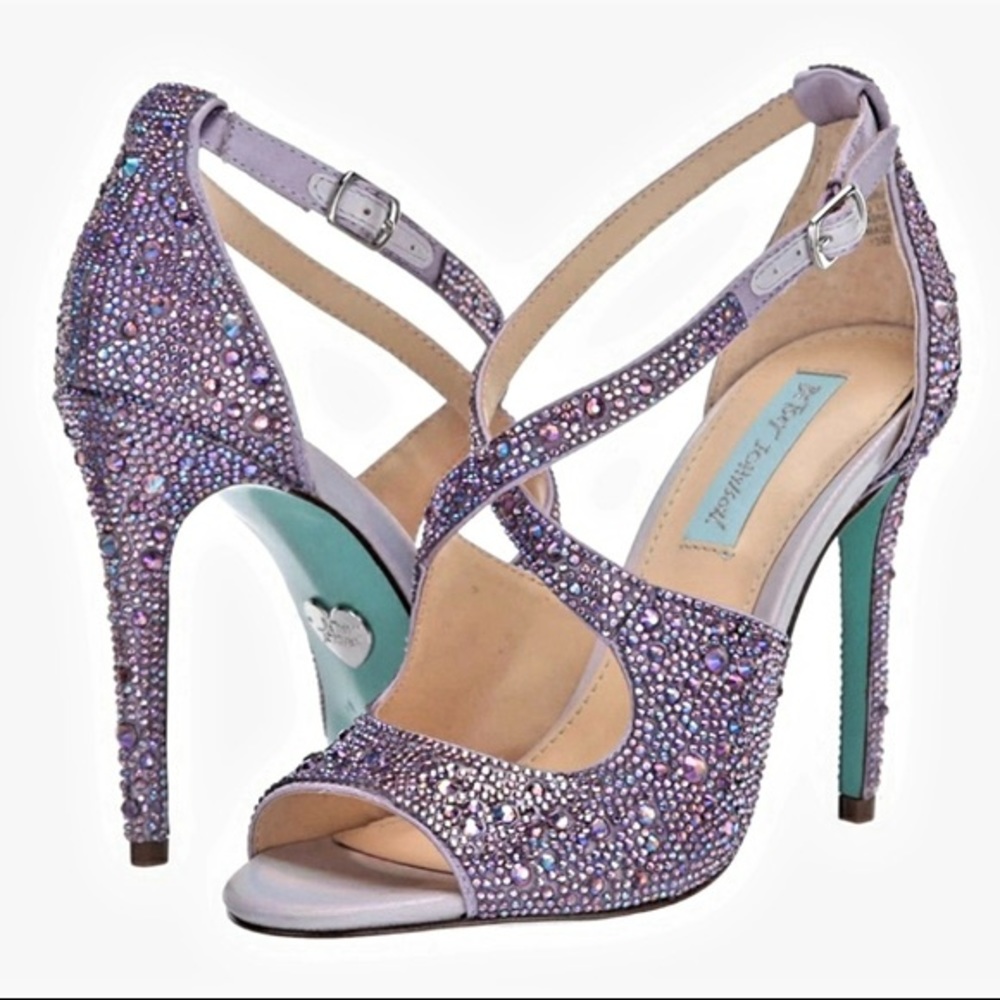 NIB Betsy Johnson Sage Rhinestone Heels Sz 8